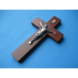 Krzyż drewniany ciemny brąz 21,5 cm JB 4 A  - 30%